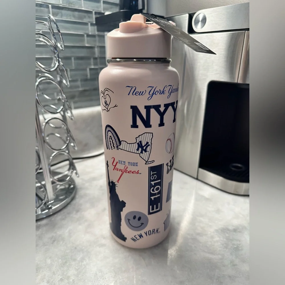 New York Yankees Pink 34oz Unique Design Quencher Tumbler - Picture 5 of 11